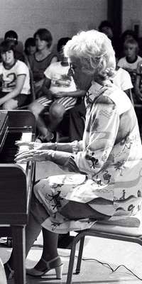 Marian McPartland, British jazz pianist, dies at age 95